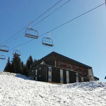 Clos Des Gentianes شقة